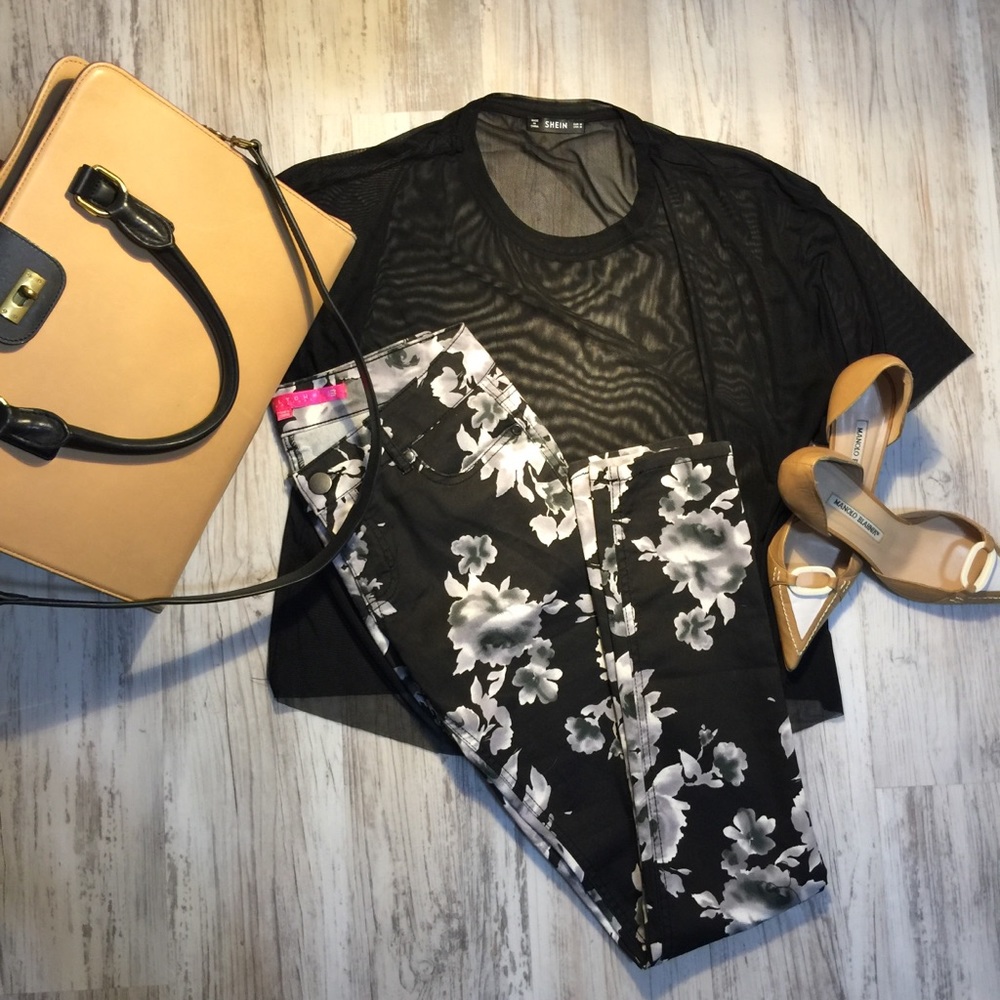 SOLD Fitted black-white-grey floral jeans